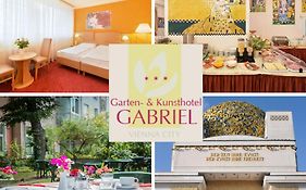 Garten- Und Kunsthotel Gabriel City